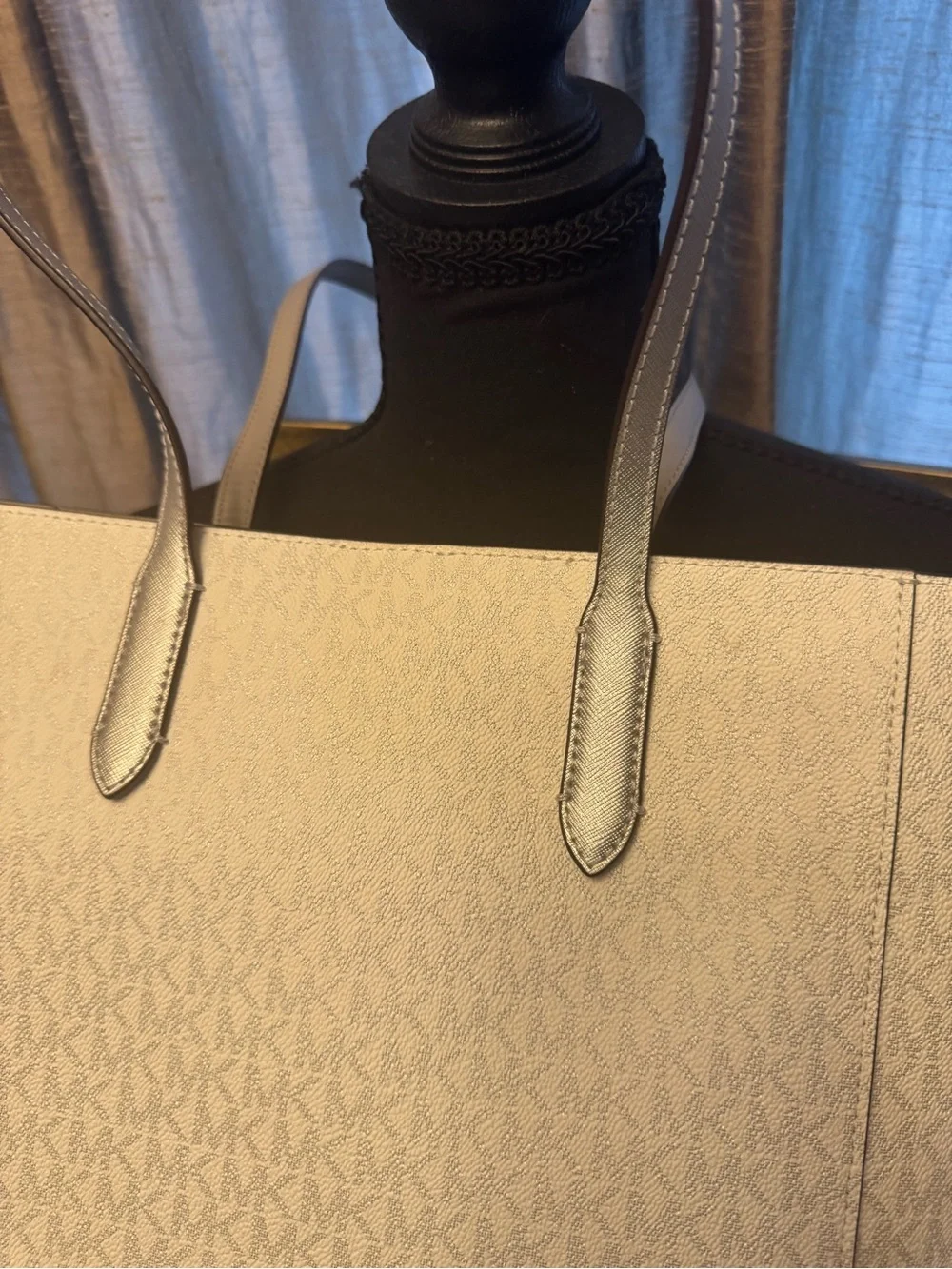 Michael Kors White and Silver Logo Tote